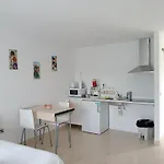 Casa Coruja 3*
