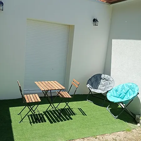 Casa Coruja 3*