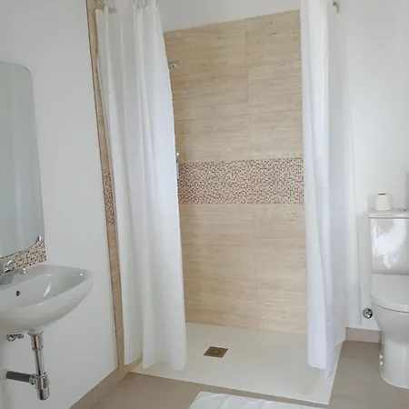 Casa Coruja 3*